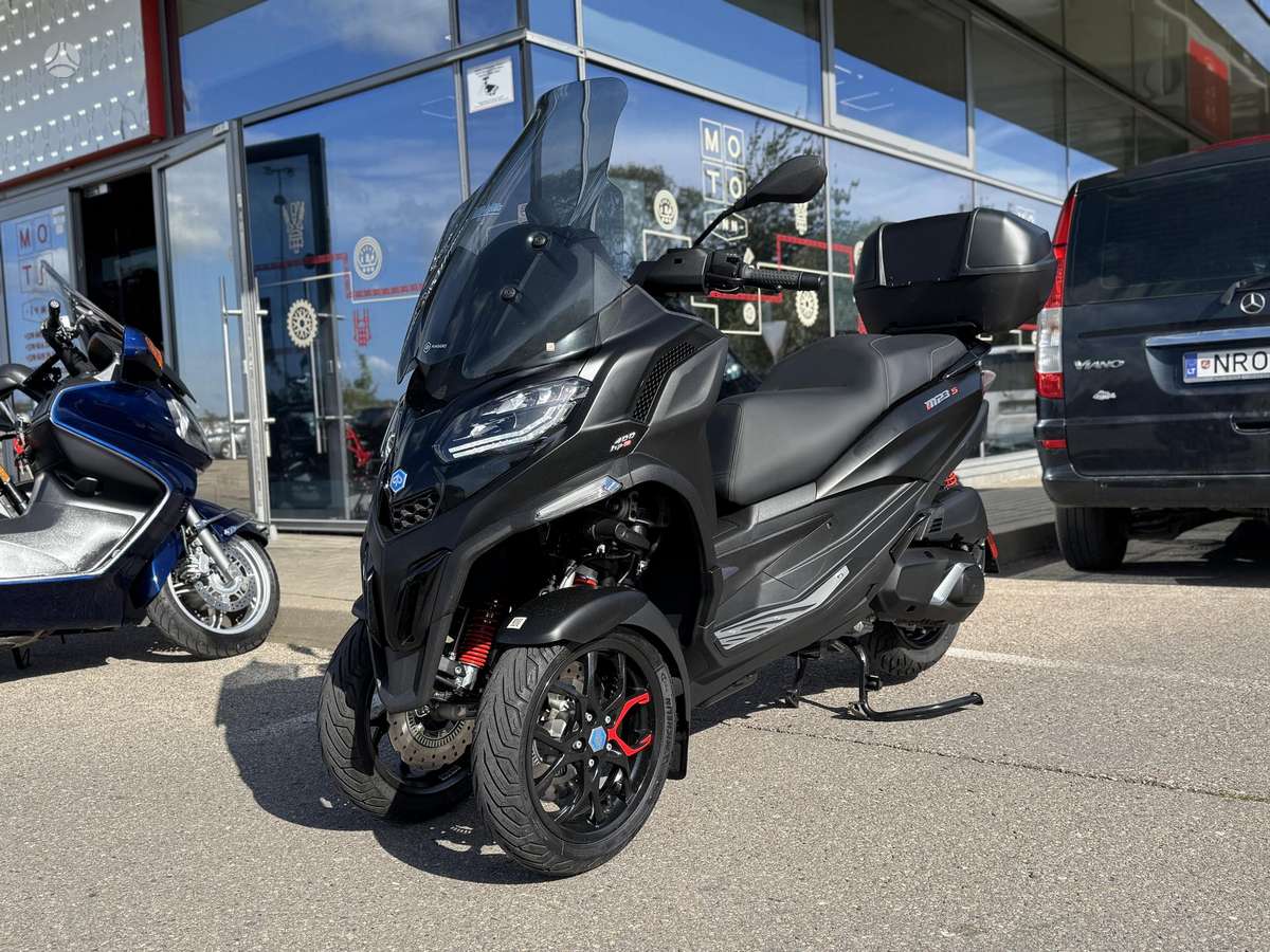 Piaggio MP3 400cc, trikes