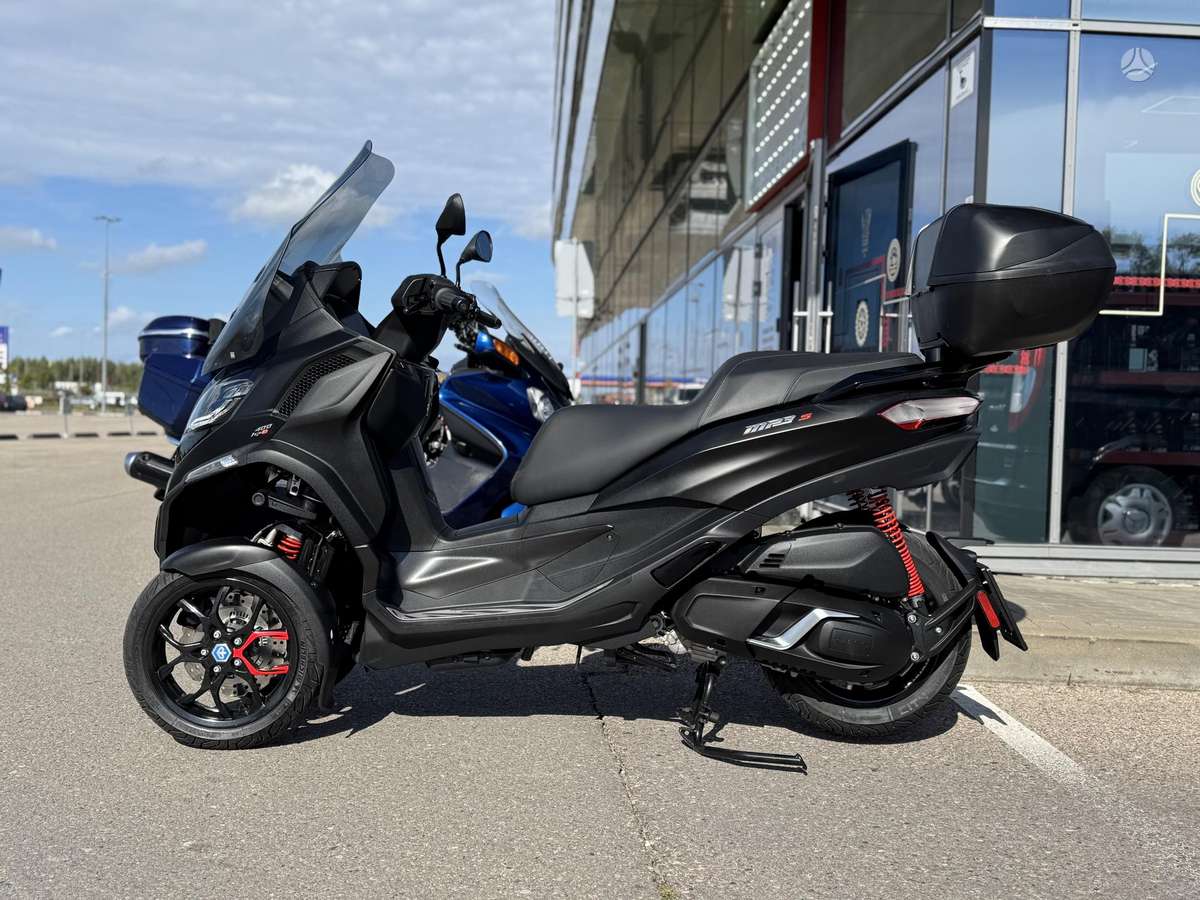 Piaggio MP3 400cc, trikes