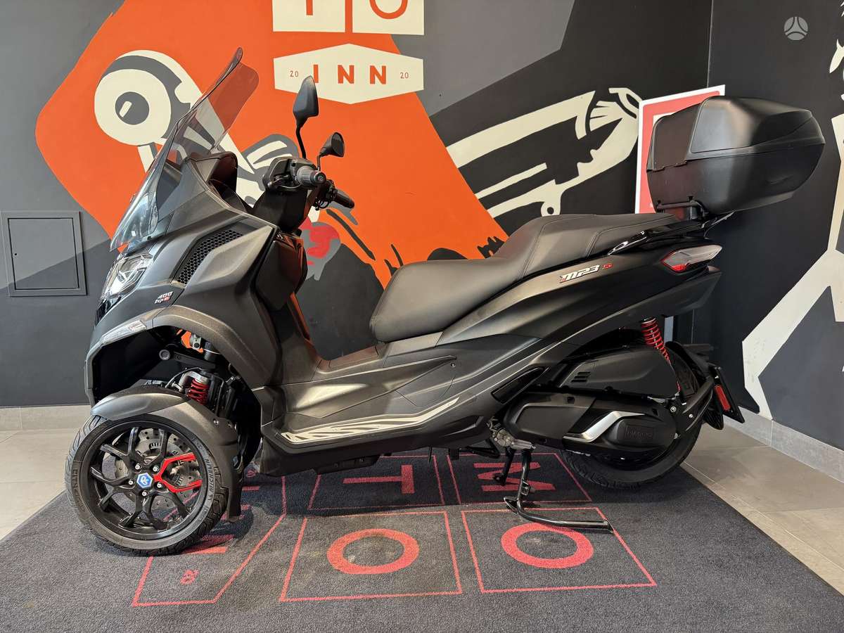 Piaggio MP3 400cc, trikes
