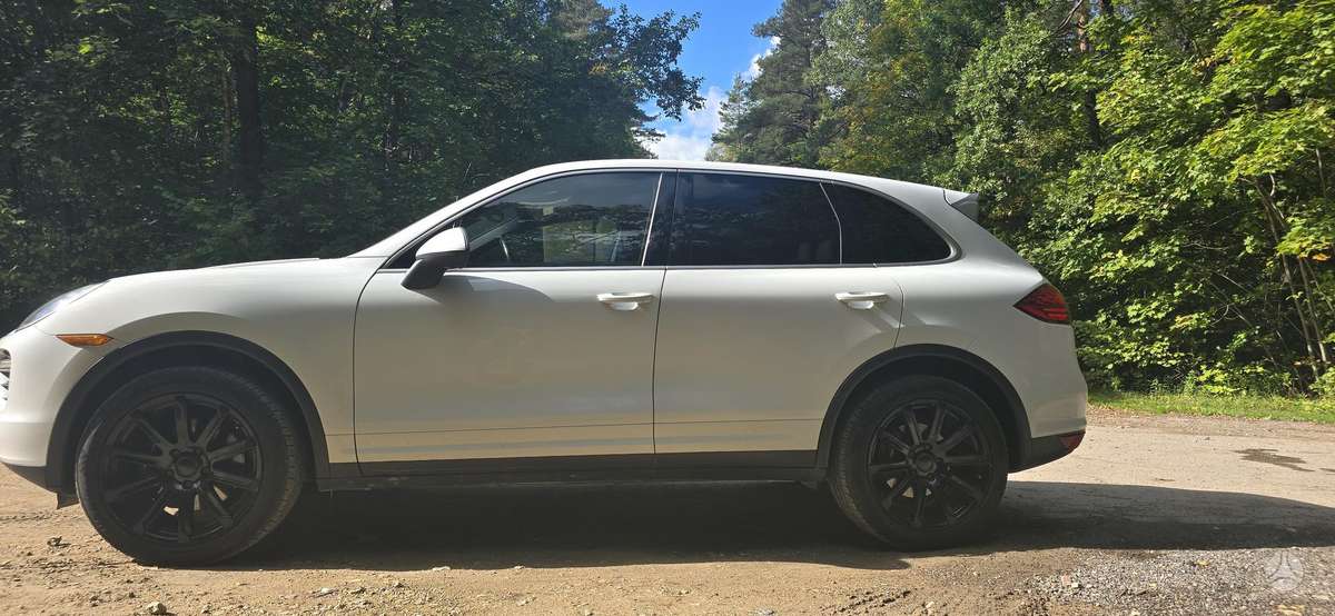 Porsche Cayenne - 3
