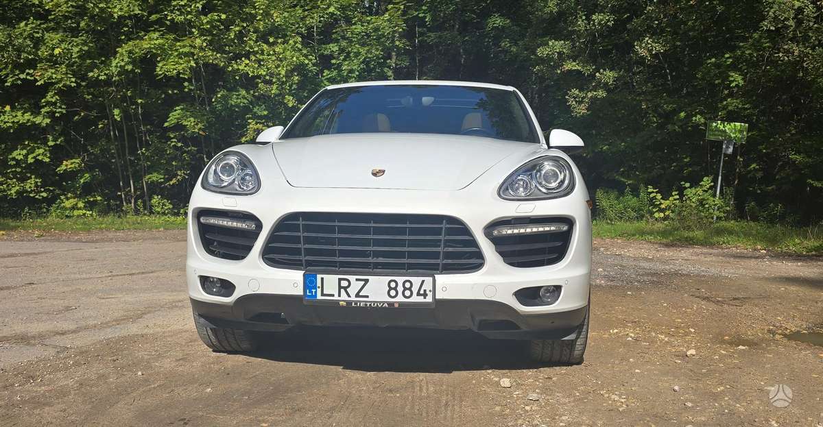 Porsche Cayenne - 1