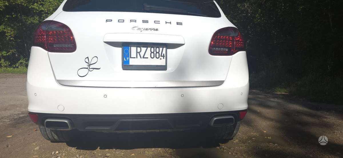 Porsche Cayenne - 5