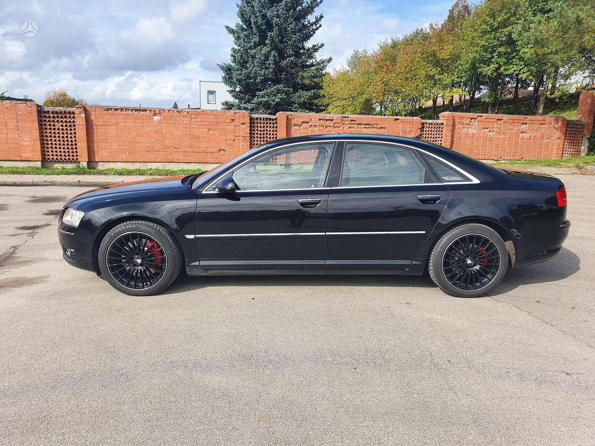 Audi A8, 4.2 l., Седан