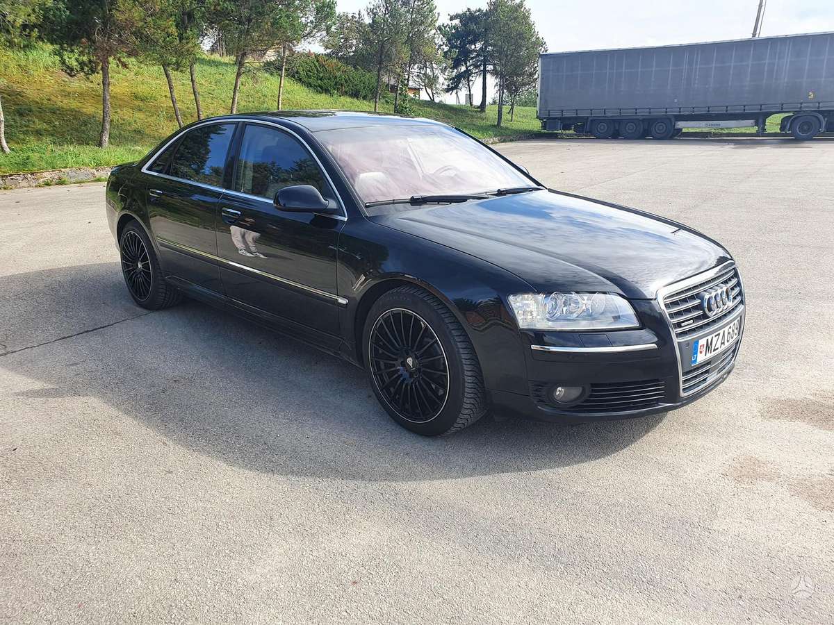Audi A8, 4.2 l., Седан