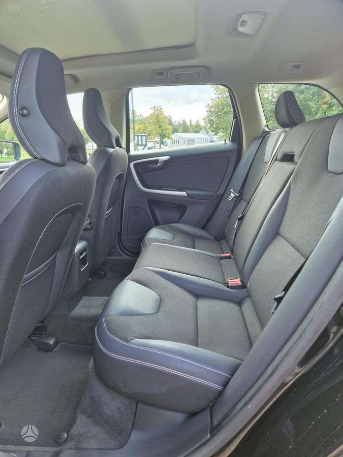 Volvo XC60 - 10