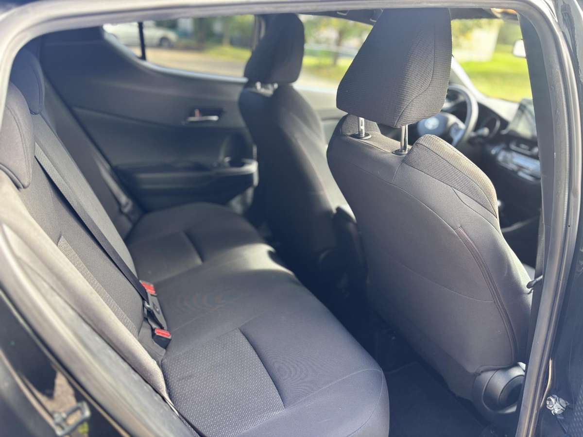 Toyota C-HR - 8