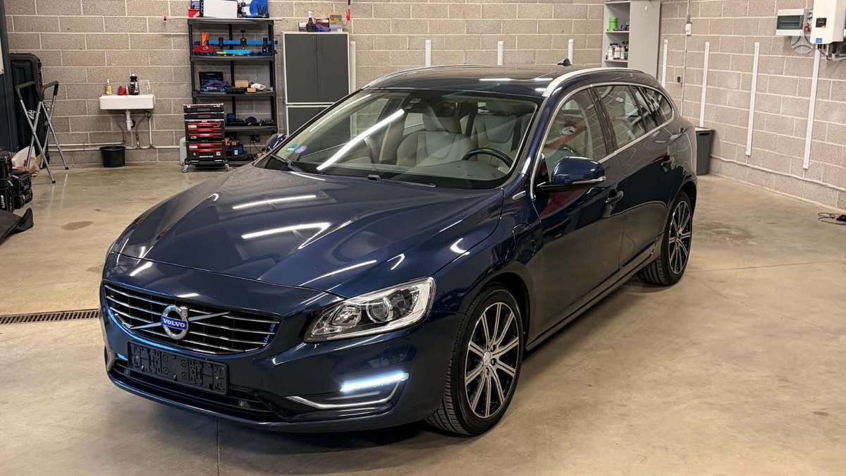 Volvo V60 - 1