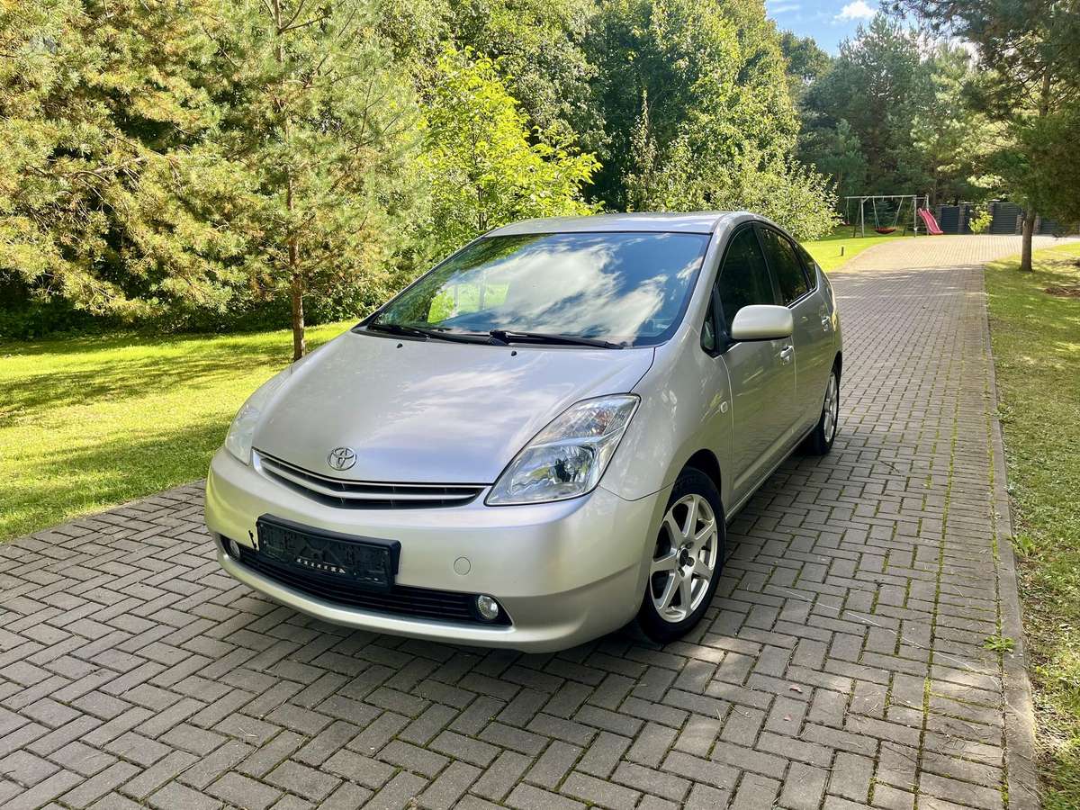 Toyota Prius - 7