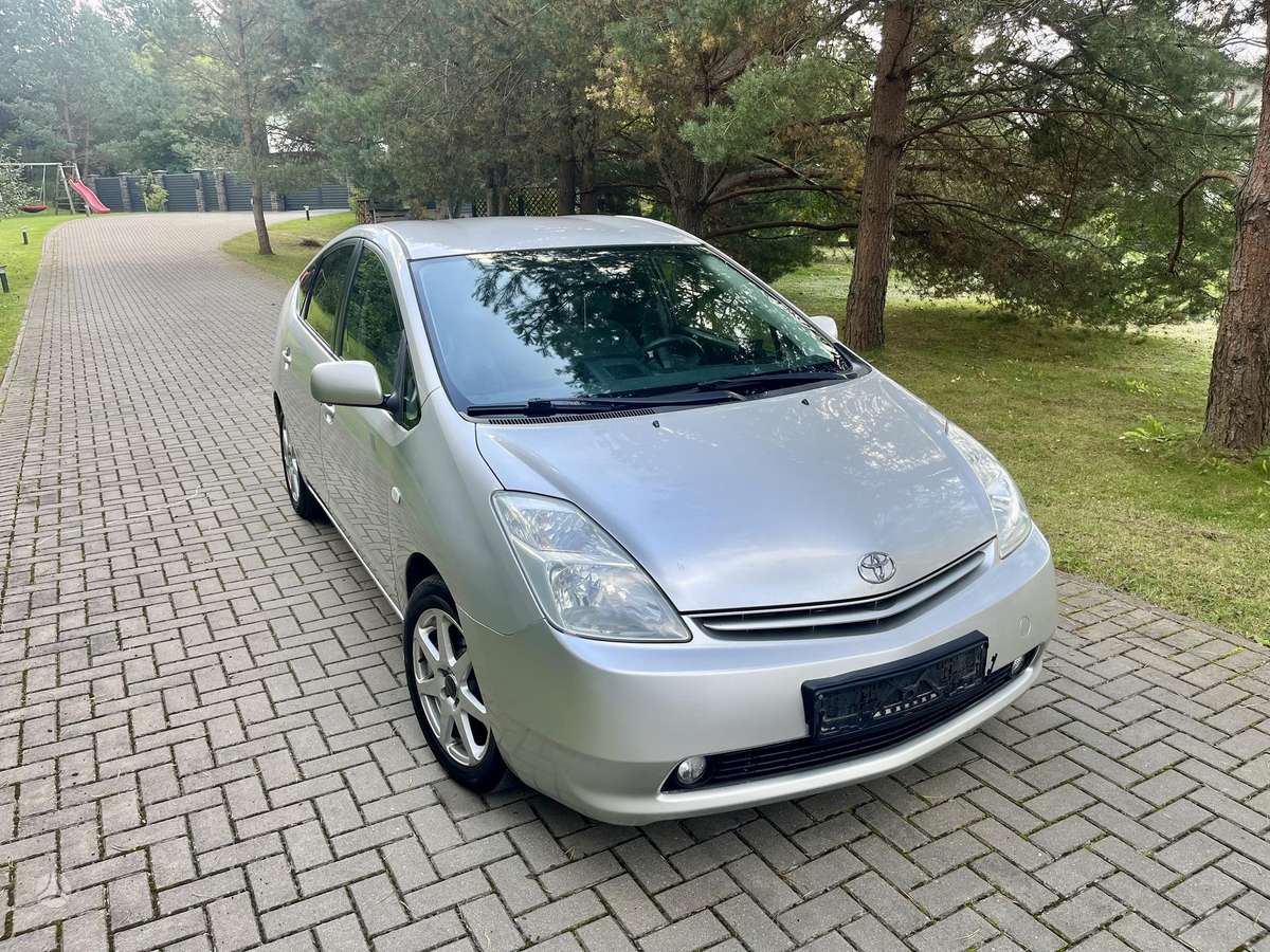 Toyota Prius - 6