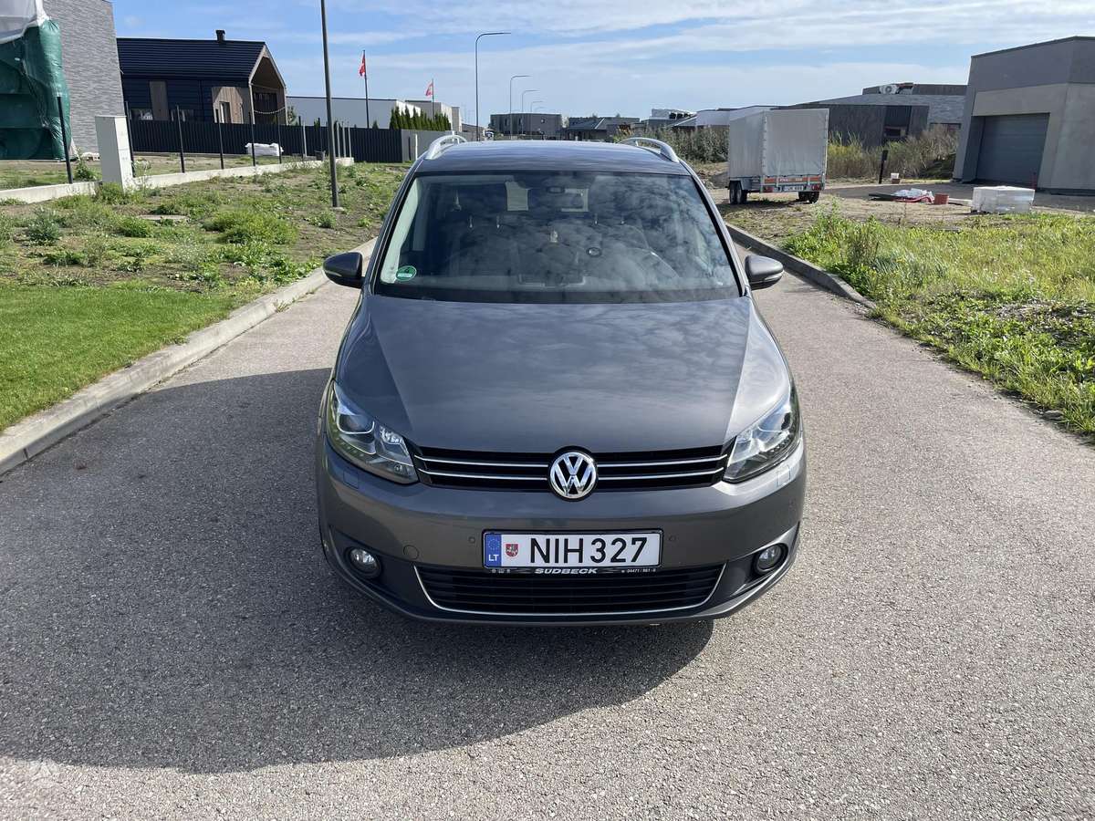 Volkswagen Touran - 2