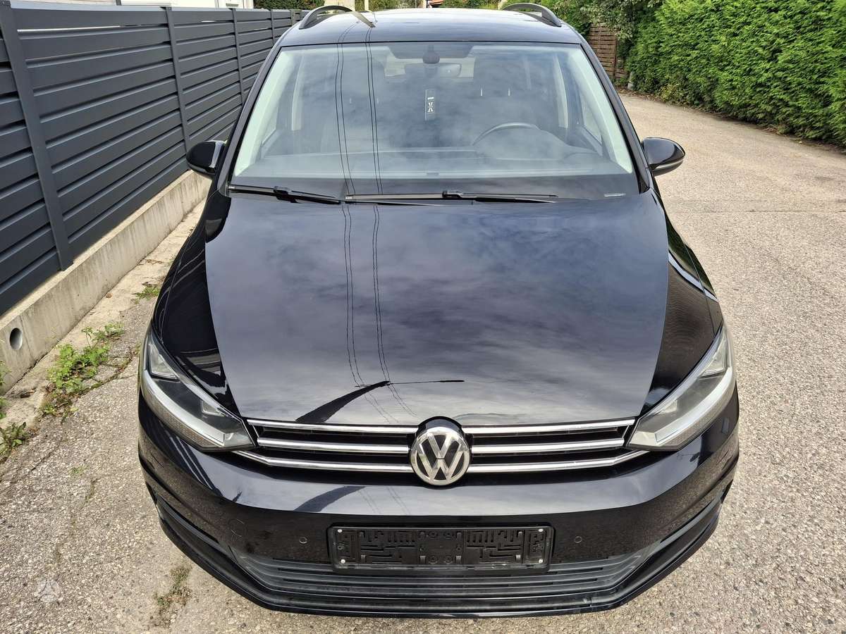 Volkswagen Touran - 2