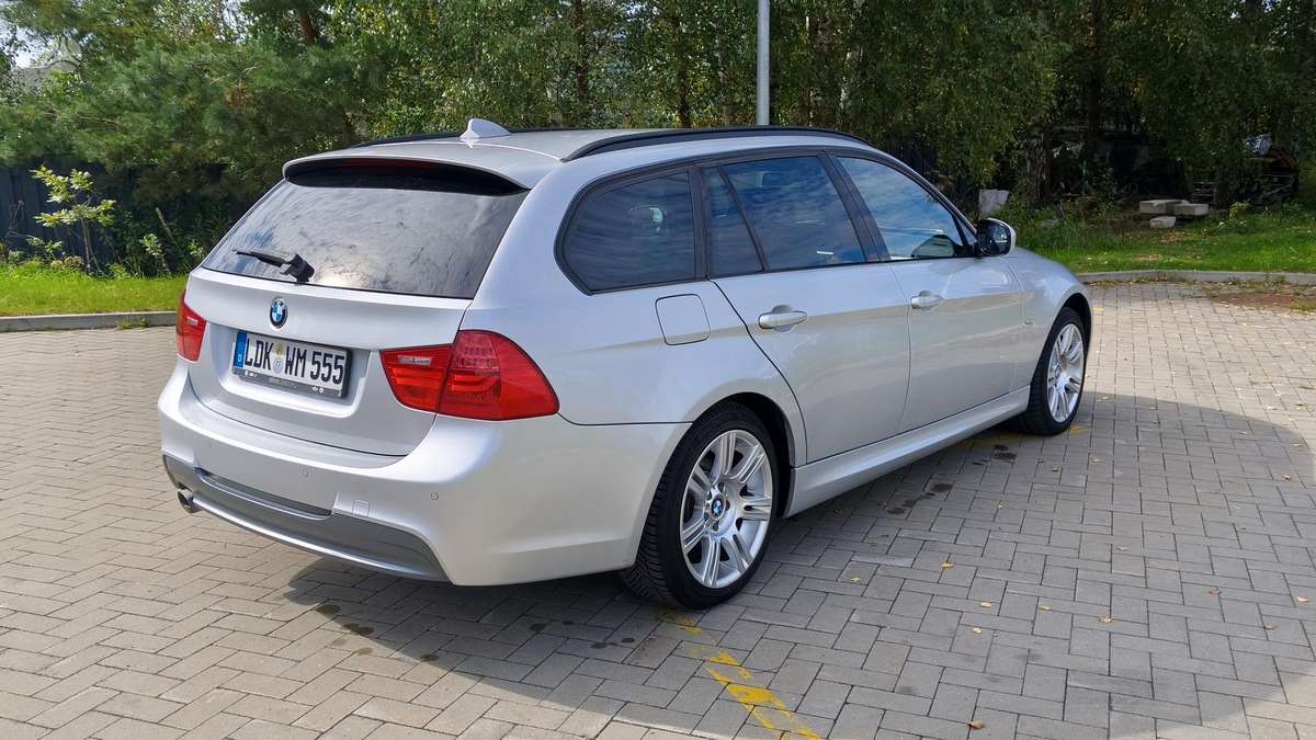 BMW 320, 2.0 l., wagon