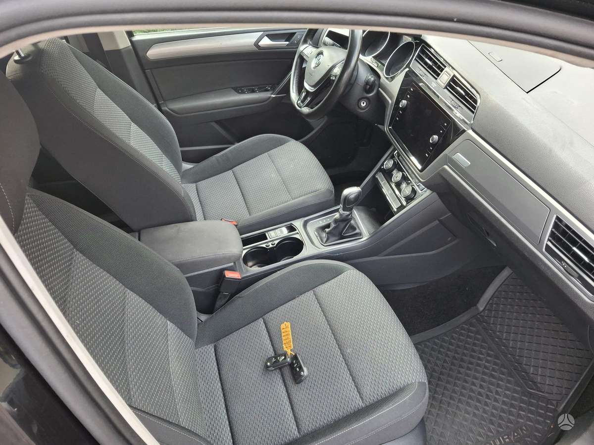 Volkswagen Touran - 7