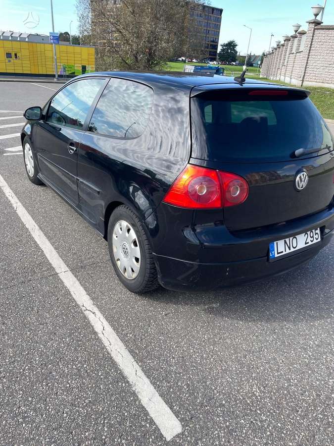 Volkswagen Golf - 4