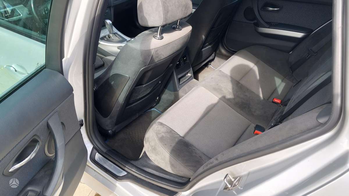 BMW 320, 2.0 l., wagon