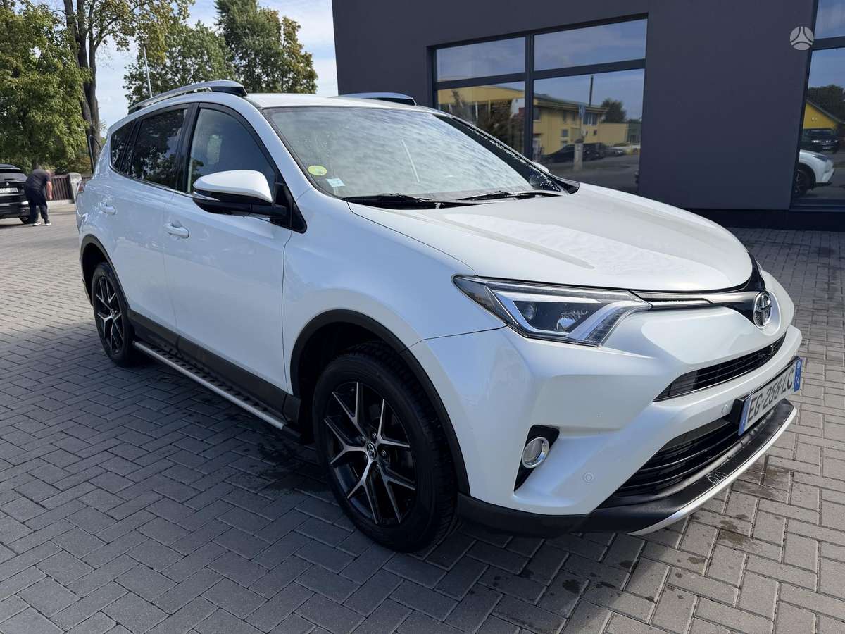 Toyota RAV4 - 5