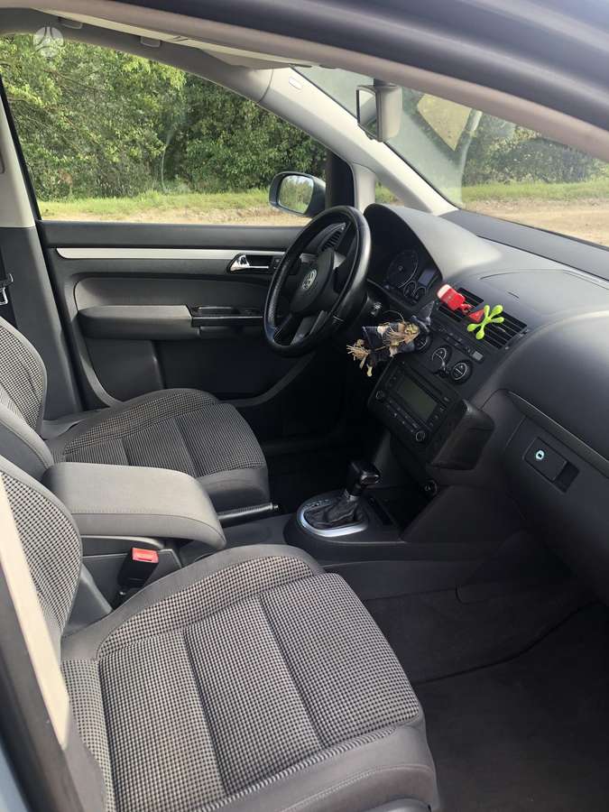Volkswagen Touran - 7