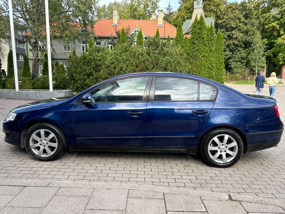 Volkswagen Passat - 8
