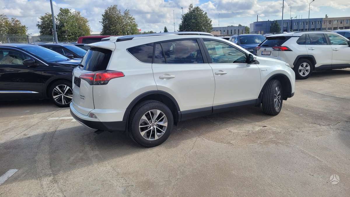 Toyota RAV4 - 7