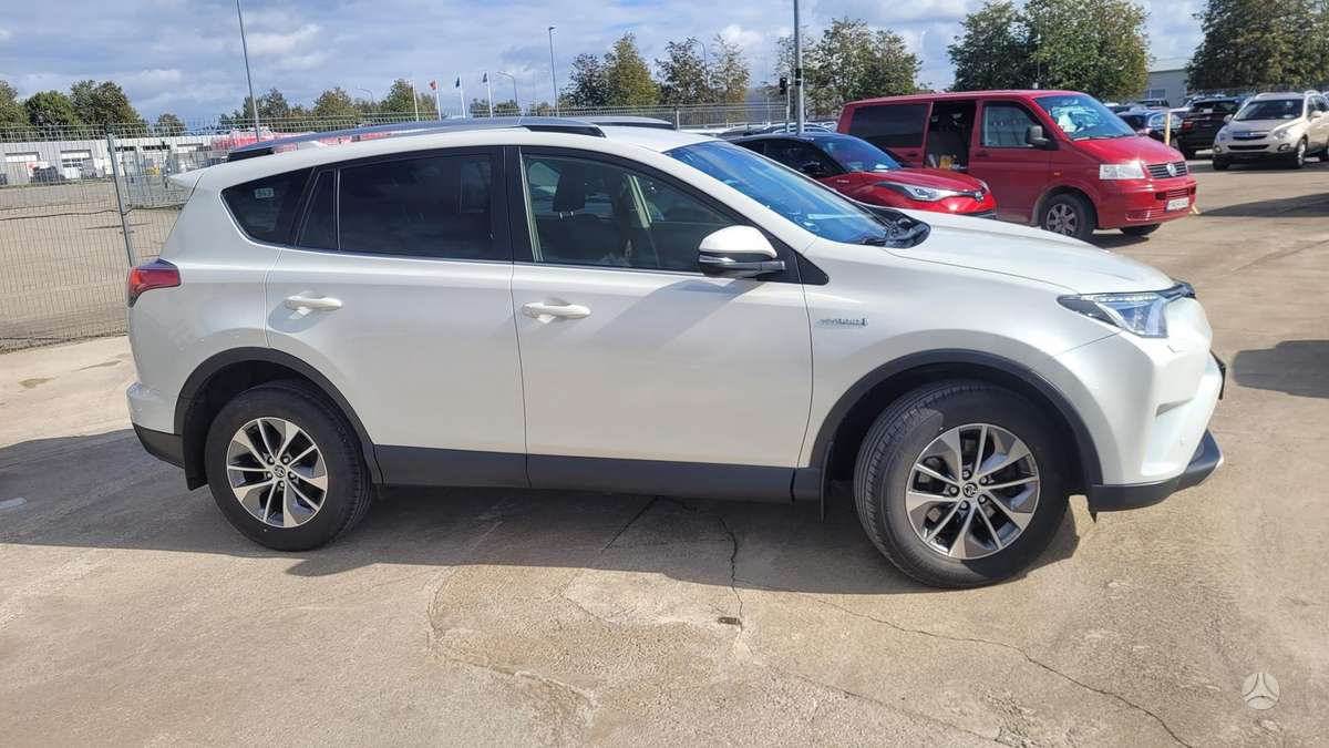 Toyota RAV4 - 3