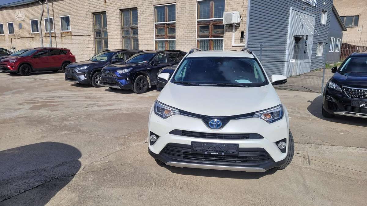 Toyota RAV4 - 4