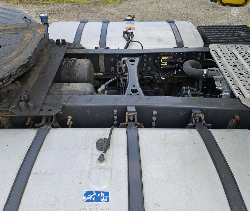 Scania R410   No EGR, double sleeper