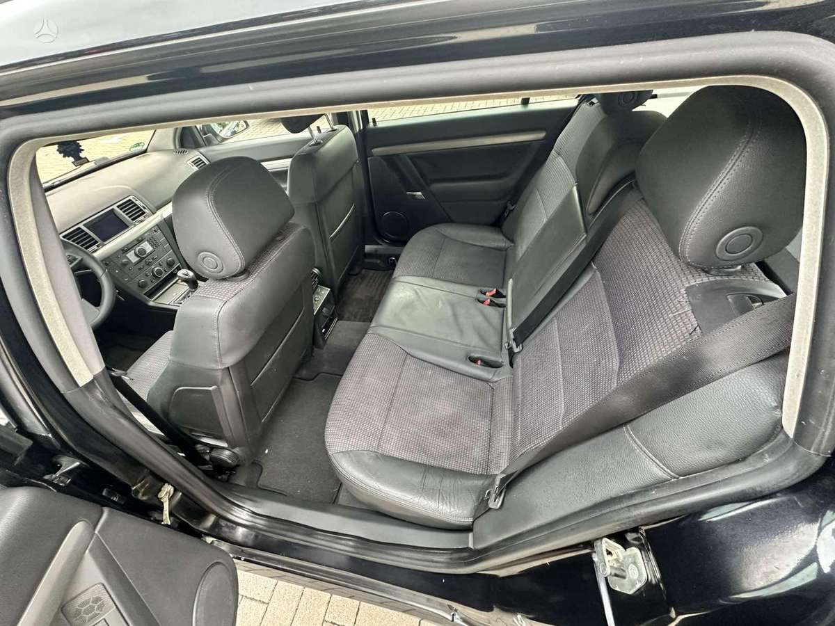 Opel Vectra - 8
