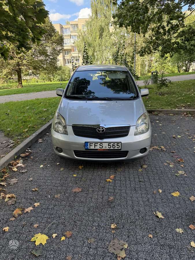 Toyota Corolla Verso - 1