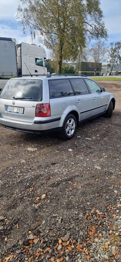 Volkswagen Passat - 2