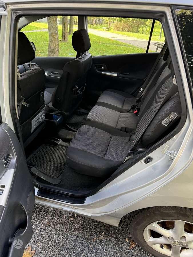 Toyota Corolla Verso - 9
