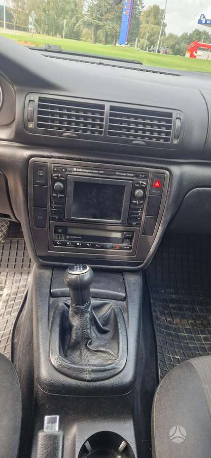 Volkswagen Passat - 5