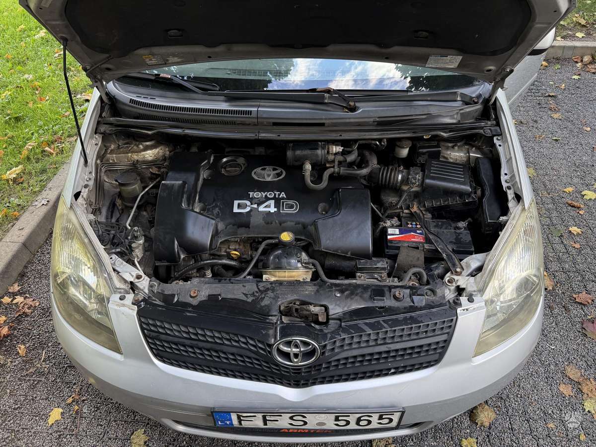 Toyota Corolla Verso - 10