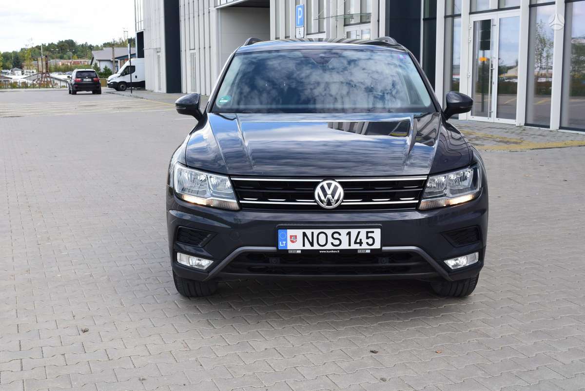 Volkswagen Tiguan - 2