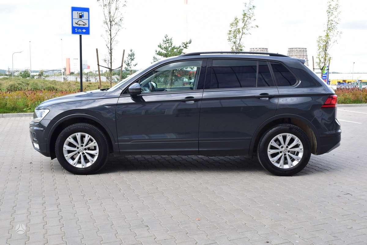 Volkswagen Tiguan - 4