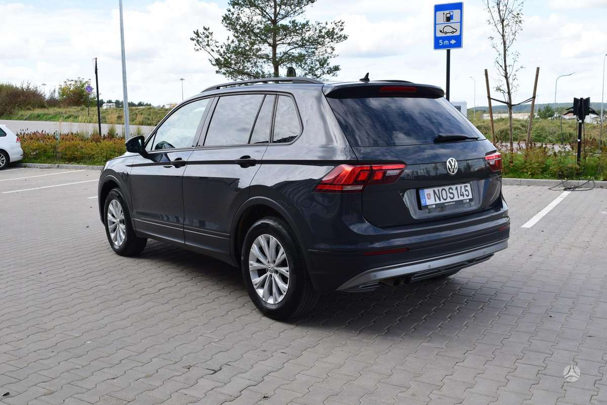 Volkswagen Tiguan - 5