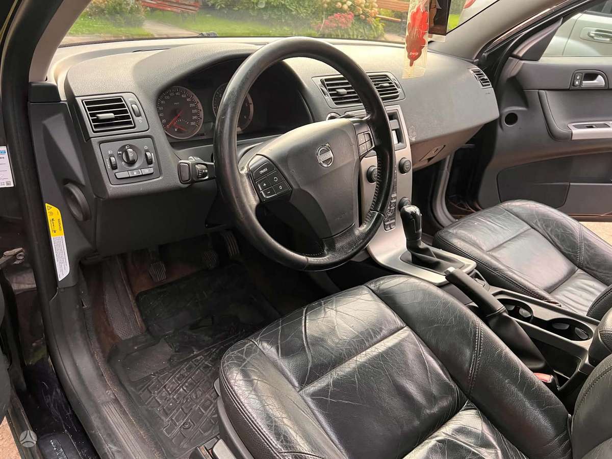 Volvo V50 - 11