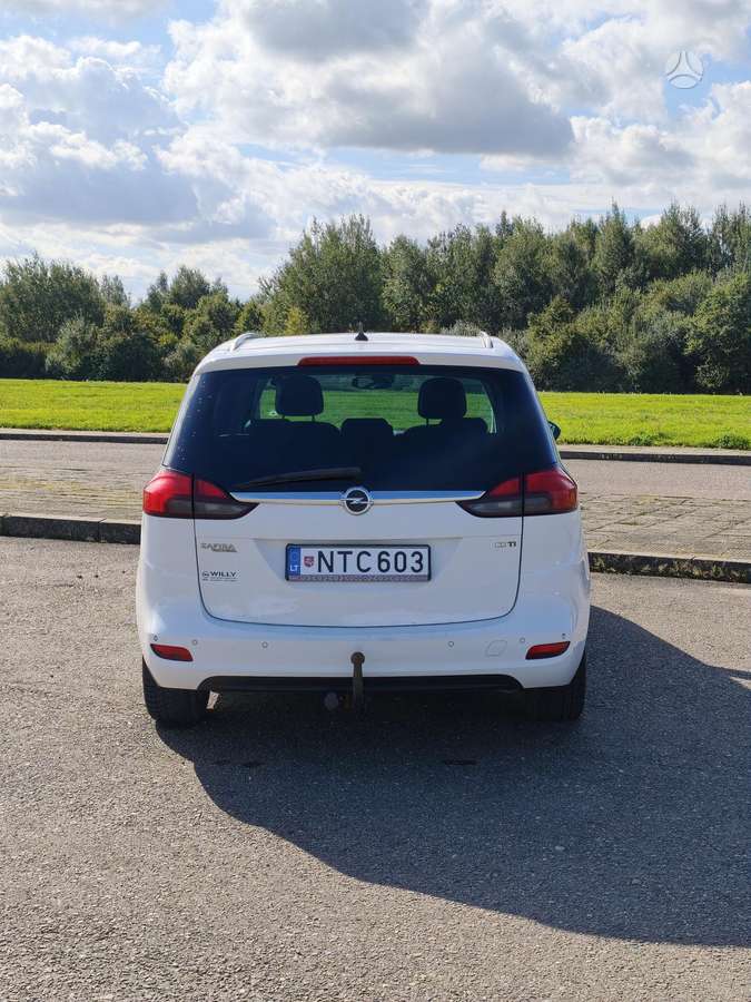 Opel Zafira Tourer - 6
