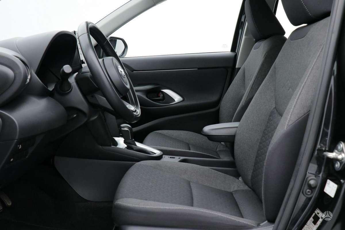 Toyota Yaris Cross - 12