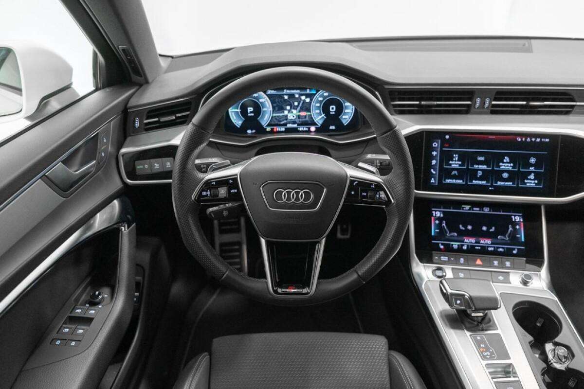 Audi A6, 2.0 l., Универсал