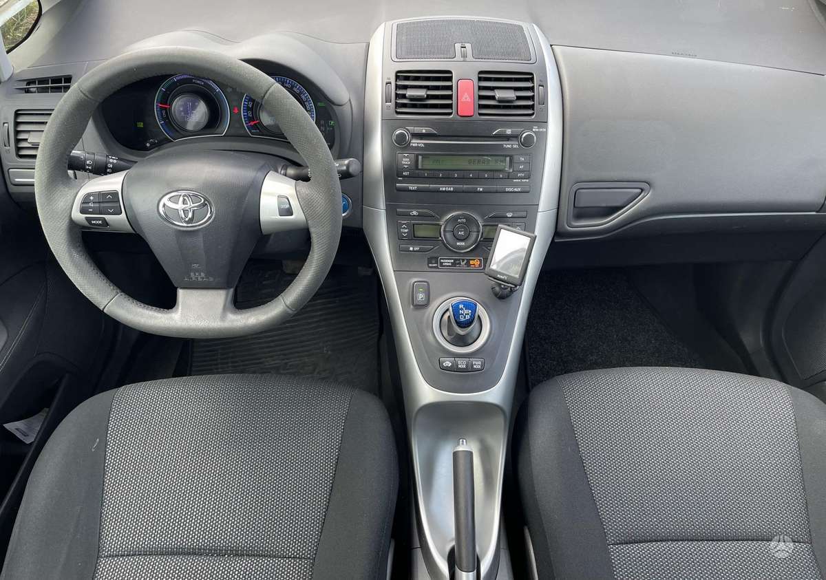 Toyota Auris - 5