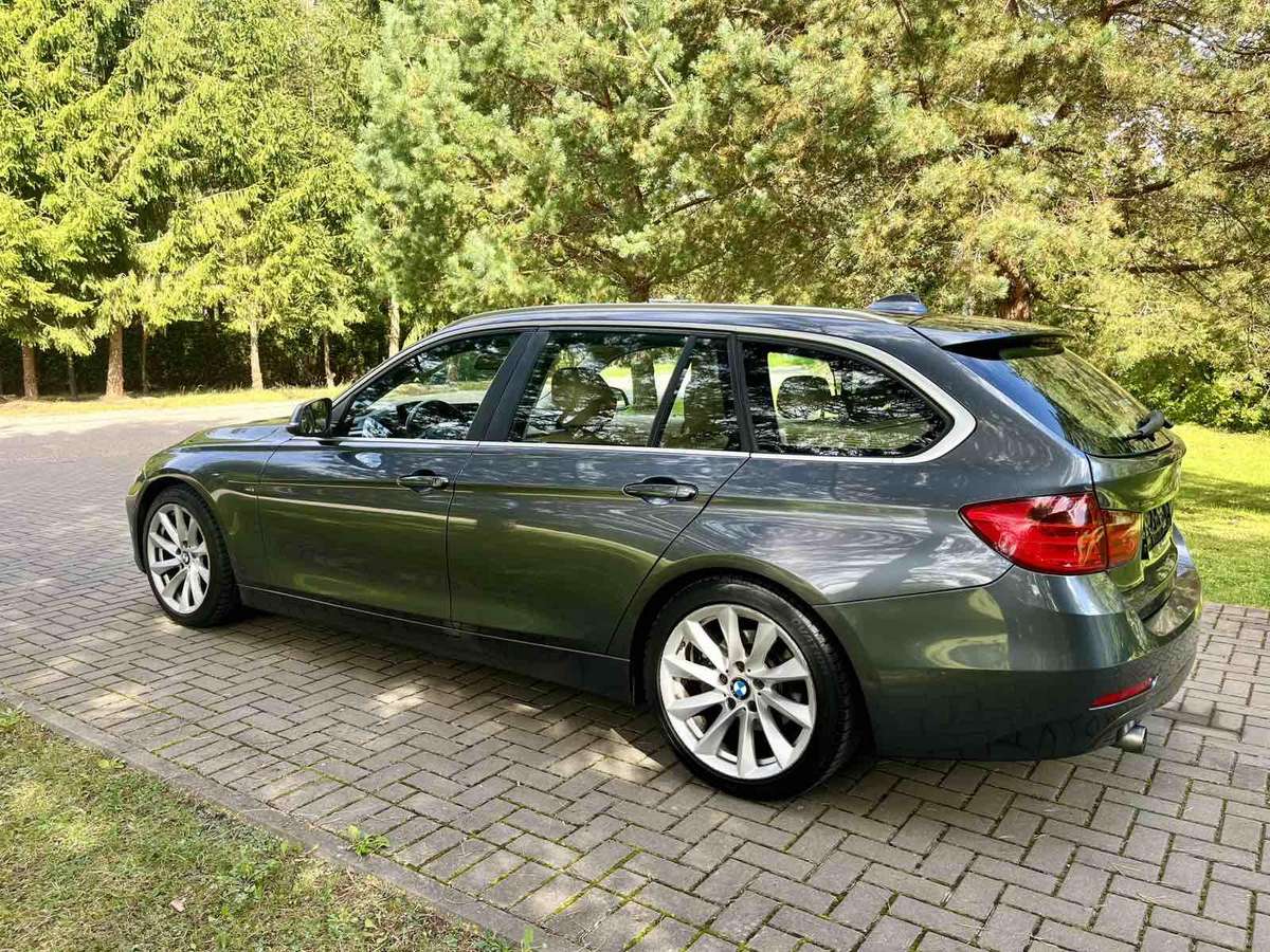 BMW 320, 2.0 l., wagon