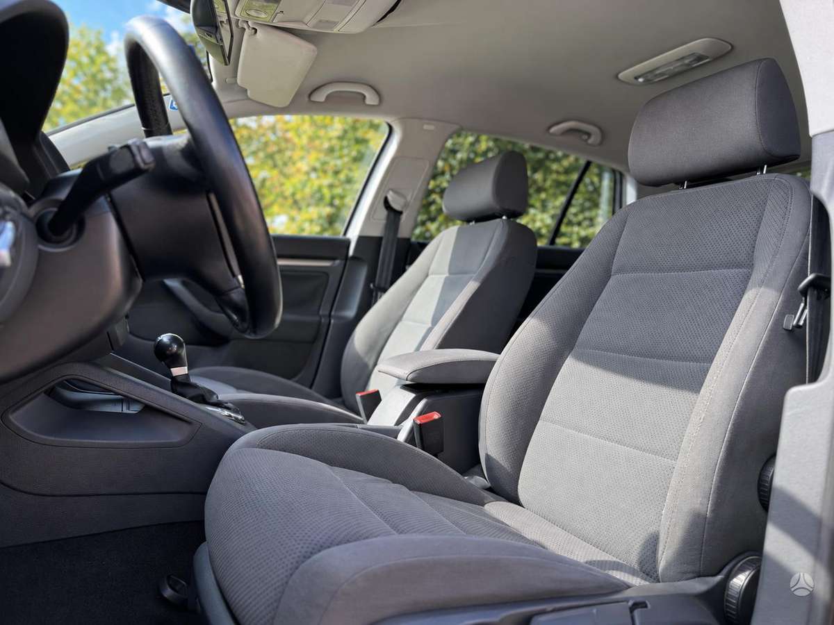 Volkswagen Golf - 7