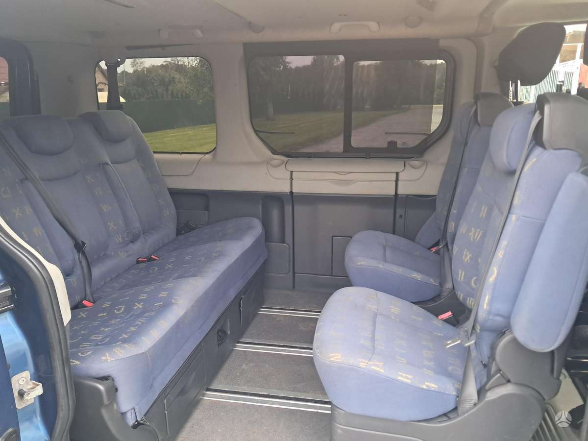 Renault Trafic - 11