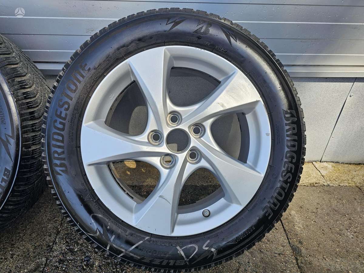 Toyota C-HR, light alloy, R17
