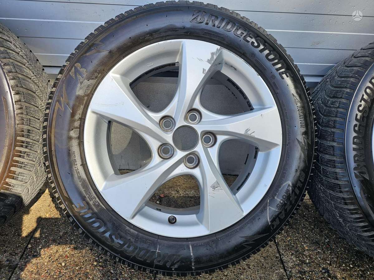 Toyota C-HR, light alloy, R17
