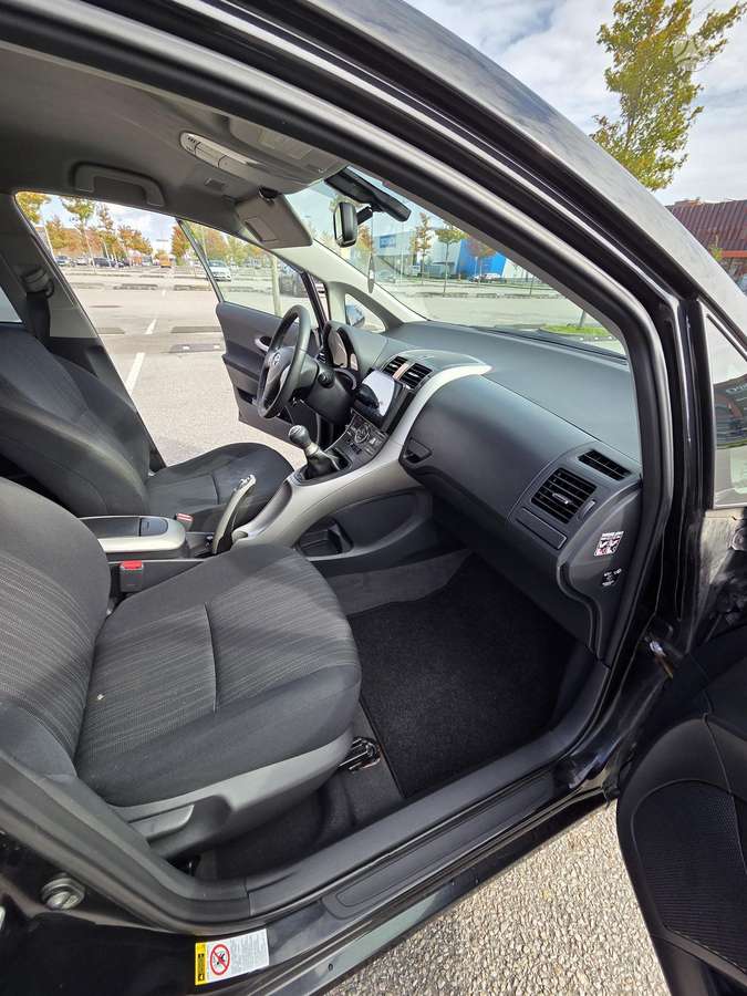 Toyota Auris - 9
