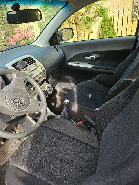 Toyota Urban Cruiser - 7