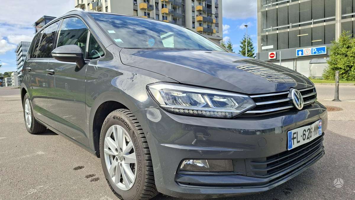 Volkswagen Touran - 2