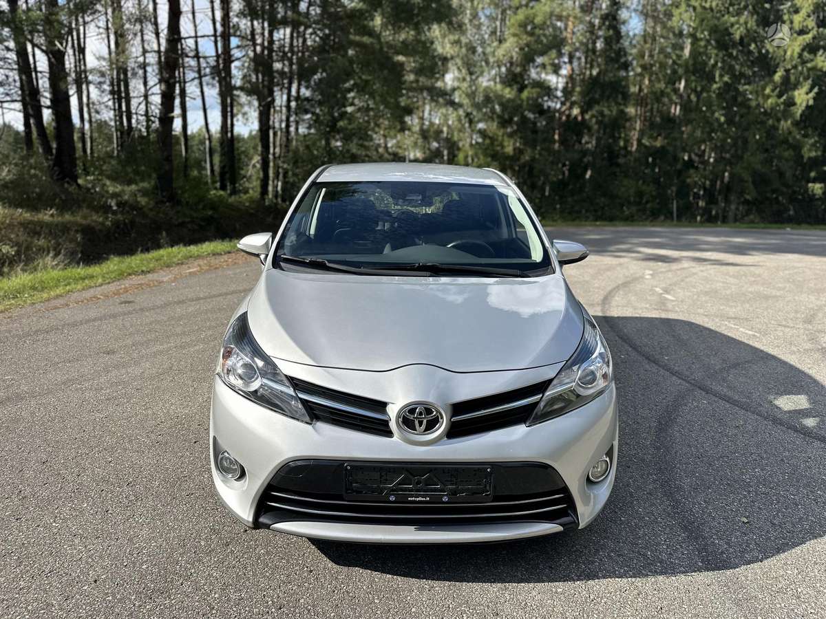 Toyota Verso - 2