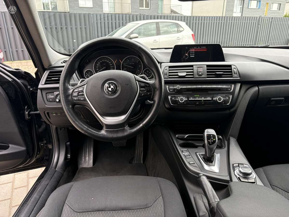 BMW 320, 2.0 l., wagon